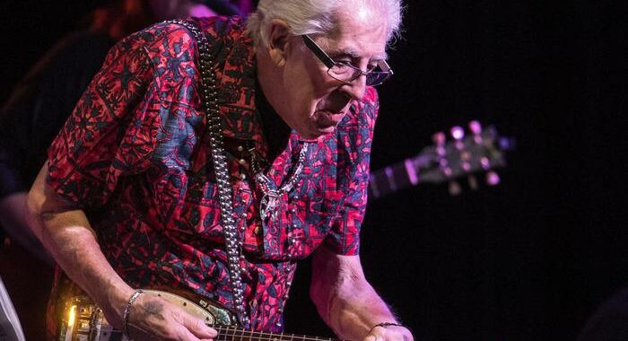 John Mayall, leggenda del blues britannico, è morto a 90 anni