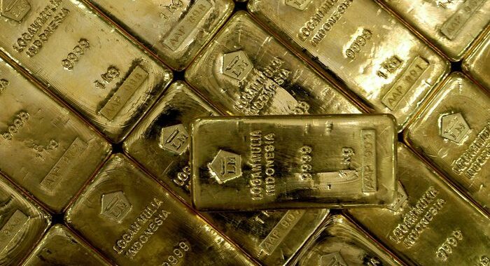 L’oro è in rialzo, a 2.375,50 dollari l’oncia