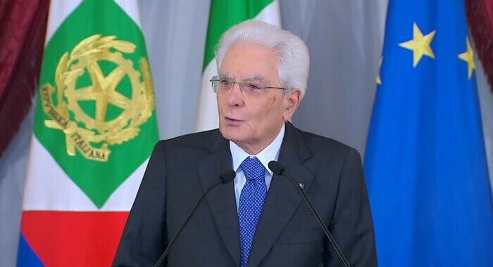 Mattarella, invito a eleggere giudice della Corte Costituzionale