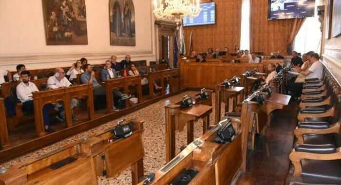 Opposizioni abbandonano il Consiglio comunale a Venezia