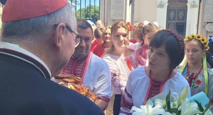 Parolin in Ucraina, oggi in visita a Odessa (2)