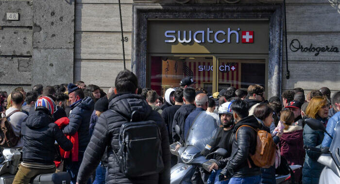 Scivolone di Swatch a Zurigo (-9,8%), semestre deludente