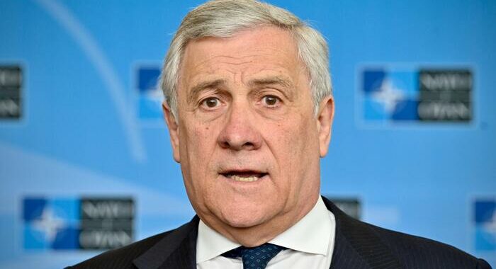 Tajani lancia candidatura italiana per inviato Nato fianco sud