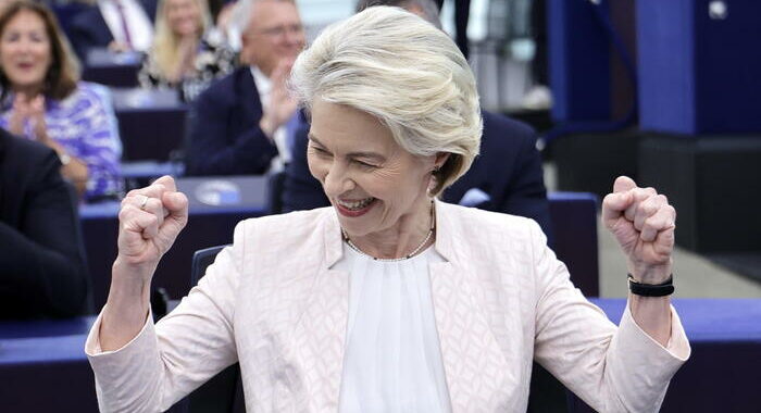 Von der Leyen, ’41 voti sopra maggioranza, mostra fiducia’