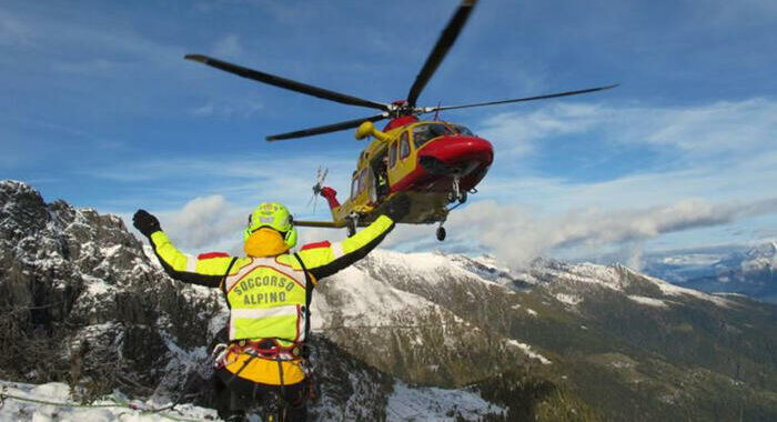 Alpinista precipita da una cima e muore in Alta Valtellina