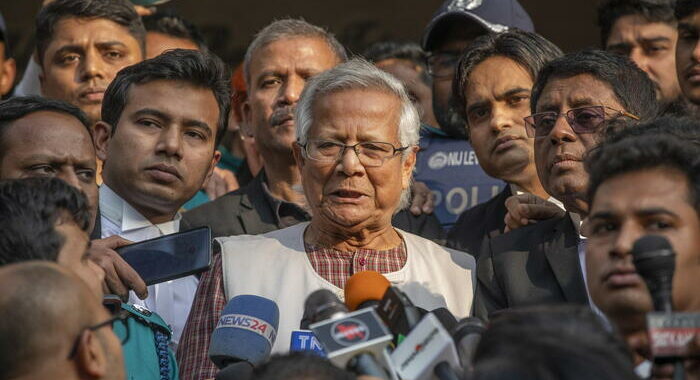Bangladesh: Yunus, il Paese ha ottenuto una seconda indipendenza