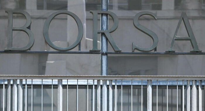 Borsa: Milano chiude in leggero calo (-0,28%)