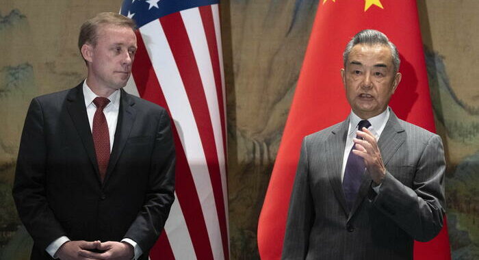 Cina, ‘Usa non sostengano Manila in dispute acque contese’