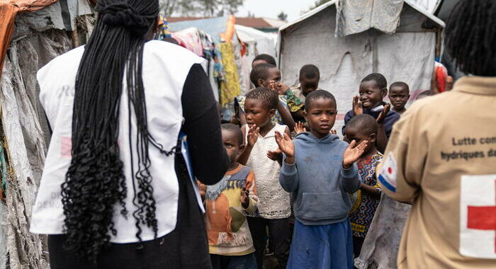 Il nuovo ceppo di mpox preferisce i bimbi e si trasmette meglio