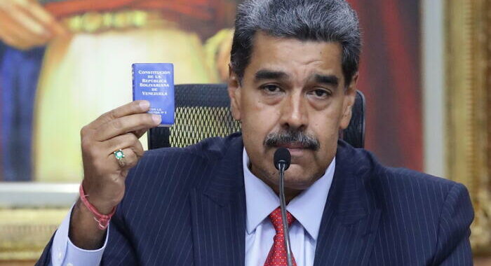 Maduro sospende X in Venezuela per 10 giorni