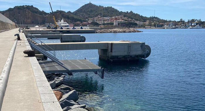 Scuffia durante lezione di vela, muore bimba di 10 anni