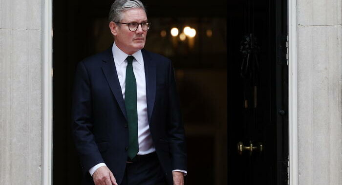 Starmer, ‘non abbassiamo la guardia sui disordini’