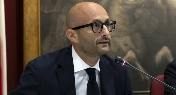 Strisciuglio, ogni anno da Rfi 350 milioni manutenzione stazioni