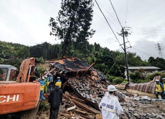 Tifone Shanshan, 3 morti e un disperso in Giappone