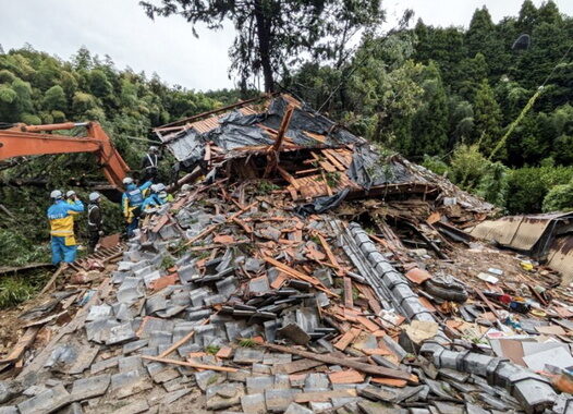 Tifone Shanshan, Toyota ferma le sue fabbriche in Giappone