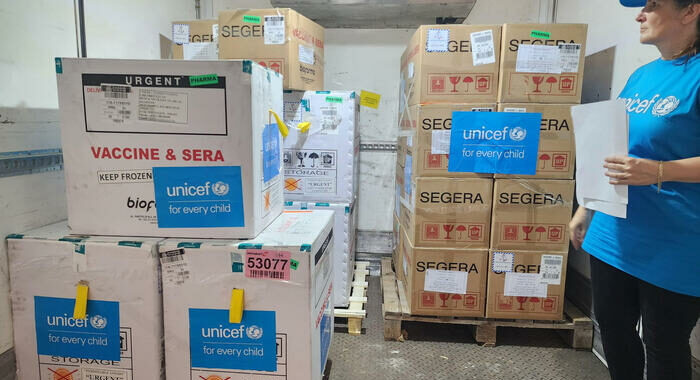 Unicef sta portando a Gaza 1,2 milioni vaccini antipolio