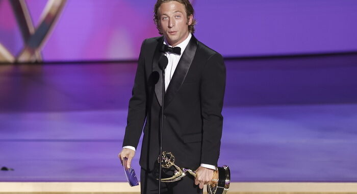 Allen White vince il secondo Emmy, ‘cambiare è sempre possibile’