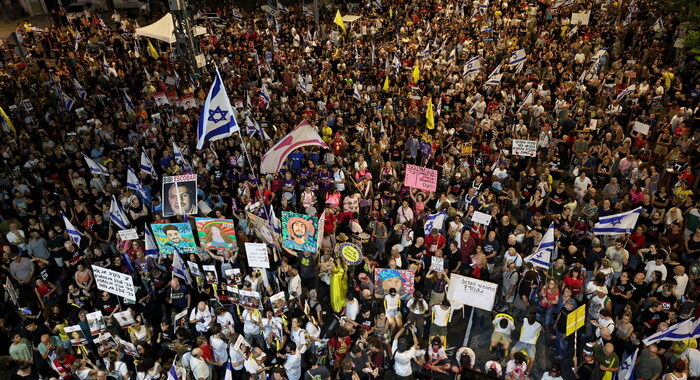 Grande manifestazione questa sera a Tel Aviv