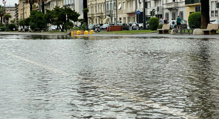 Maltempo: pioggia e vento, allerta arancione in Lombardia