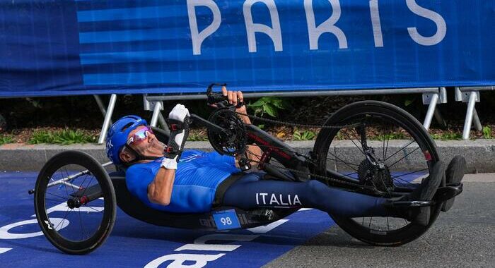 Parigi: ciclismo, argento per Mazzone in crono strada H2