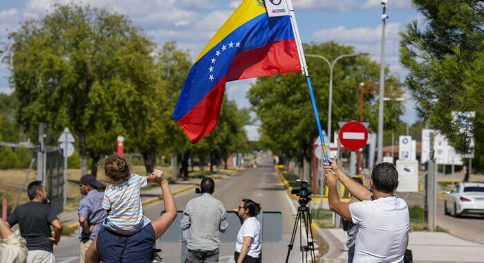 Parlamento Venezuela, ‘stop alle relazioni con la Spagna’