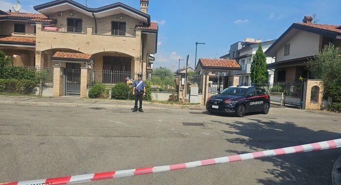 Strage in famiglia nel milanese. Morti padre, madre e figlio