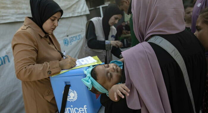 Unrwa, concluso primo ciclo vaccinazione anti-polio a Gaza