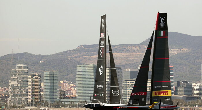 Vuitton Cup: Luna Rossa ‘rompe’, American Magic vola al 3-4